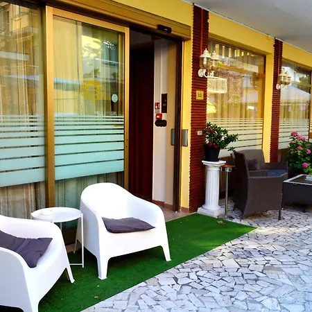 Penzion In Guest - New Cirene Economy Single With Breakfast